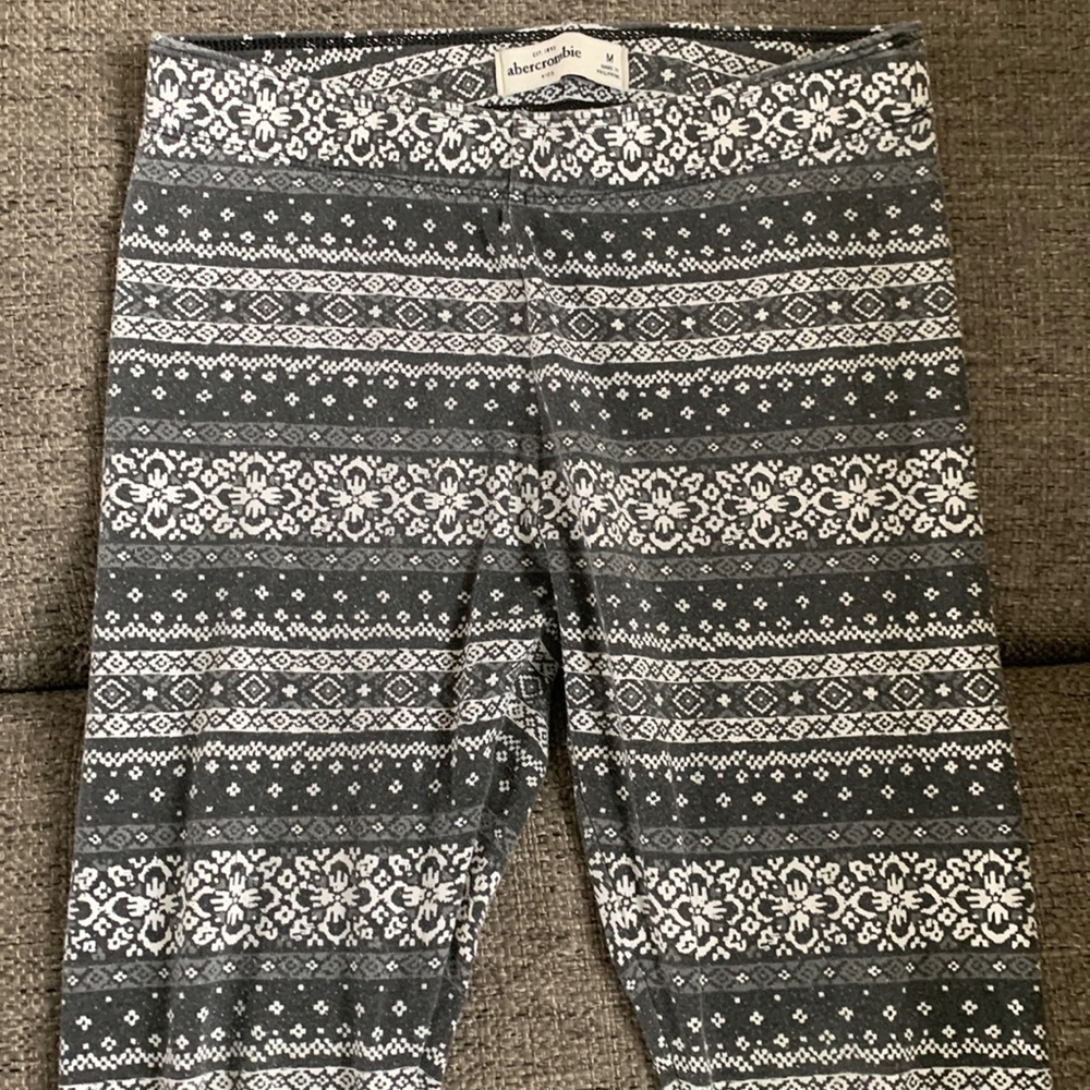 Abercrombie Kids Gray Fair Isle Nordic Pattern Leggings Pants Size M 7/8